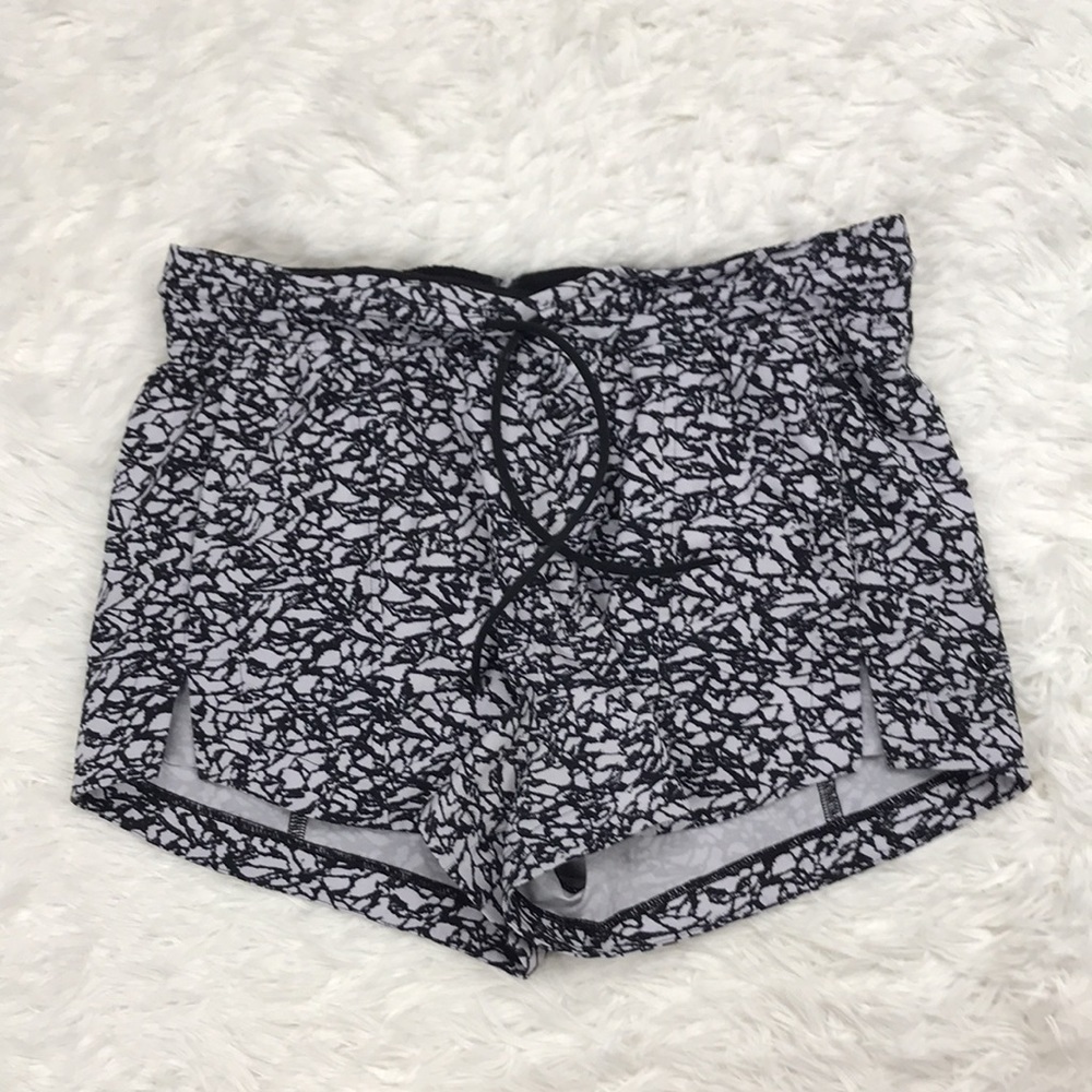 Lululemon Breakaway Short (3") Ice Breaker White